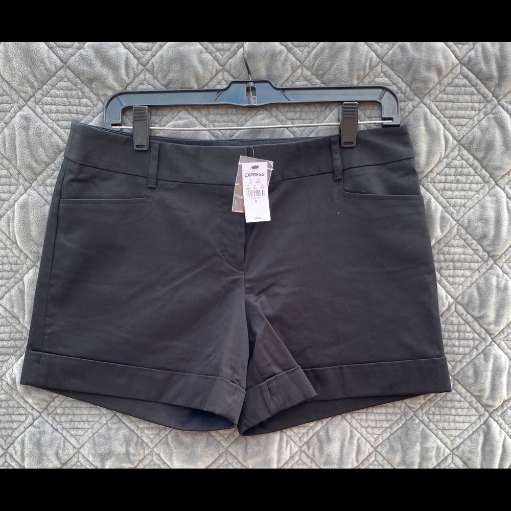 Dress shorts size 6 from Express in multiple colors